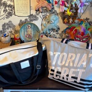EUC VICTORIA’S SECRET MATCHING TRAVEL BAG BUNDLE SET. One is a black c